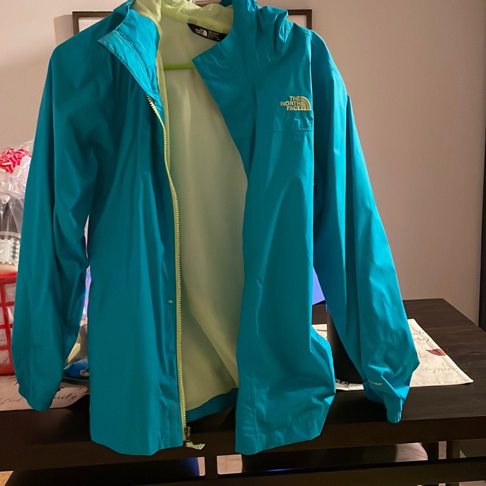 Girls north face rain jacket with hood